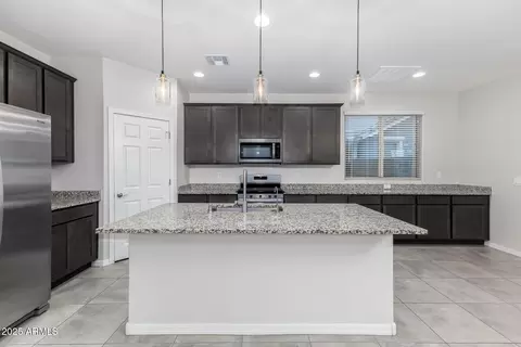 Kitchen - 25417 N 20th Ave, Phoenix, AZ 85085 photo 1 of 4