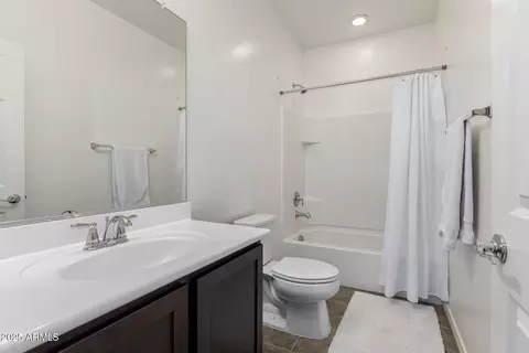 Bath - 25417 N 20th Ave, Phoenix, AZ 85085 photo 3 of 3