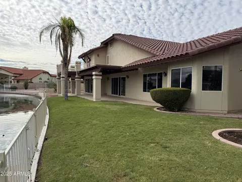 2088 N Lake Shore Dr, Casa Grande, AZ 85122