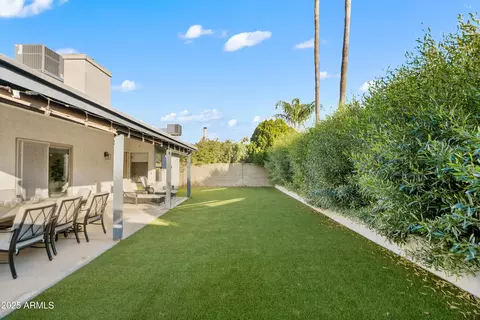 Exterior - 3925 E Monte Cristo Ave, Phoenix, AZ 85032 photo 3 of 4