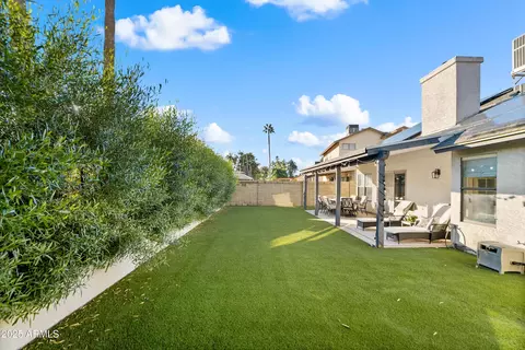Exterior - 3925 E Monte Cristo Ave, Phoenix, AZ 85032 photo 4 of 4