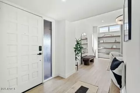 Entry Way - 2949 N 29th St, Phoenix, AZ 85016 photo 2 of 3