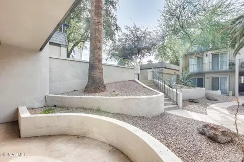 Exterior - 1024 E Osborn Rd #A, Phoenix, AZ 85014 photo 4 of 6