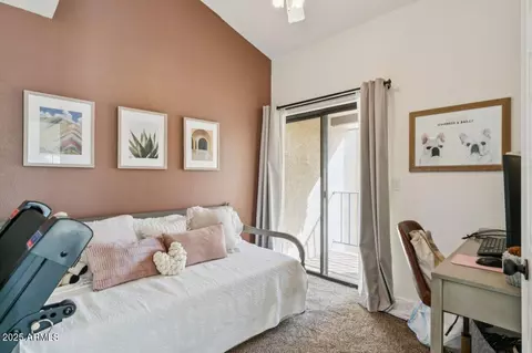 Bedroom - 5002 E Siesta Dr #2, Phoenix, AZ 85044 photo 3 of 3