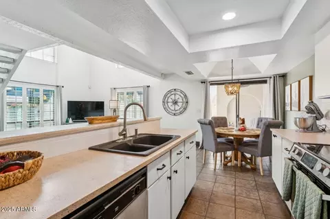 Kitchen - 5002 E Siesta Dr #2, Phoenix, AZ 85044 photo 4 of 4