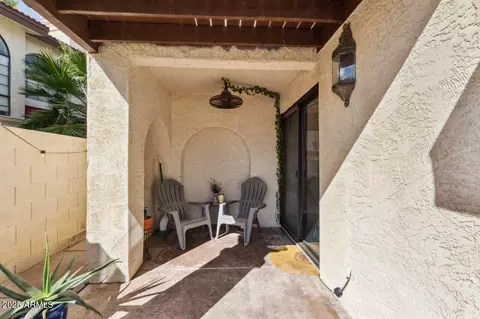Exterior - 5002 E Siesta Dr #2, Phoenix, AZ 85044 photo 4 of 13