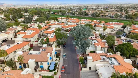 View/Area - 5002 E Siesta Dr #2, Phoenix, AZ 85044 photo 4 of 7