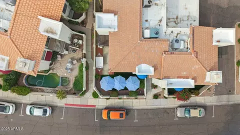 View/Area - 5002 E Siesta Dr #2, Phoenix, AZ 85044 photo 2 of 7