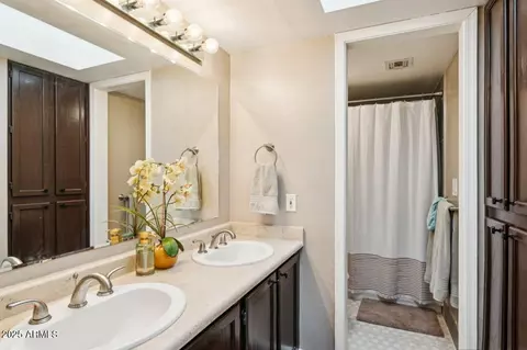 Bath - 5002 E Siesta Dr #2, Phoenix, AZ 85044 photo 2 of 3