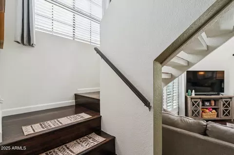 Entry Way - 5002 E Siesta Dr #2, Phoenix, AZ 85044 photo 2 of 6