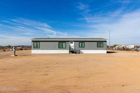 810 S 368th Dr, Tonopah, AZ 85354