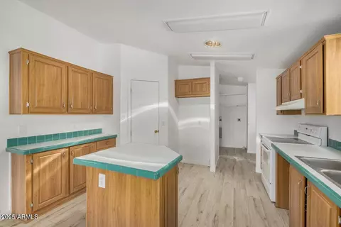 1634 E Michelle Dr, Phoenix, AZ 85022 photo 17