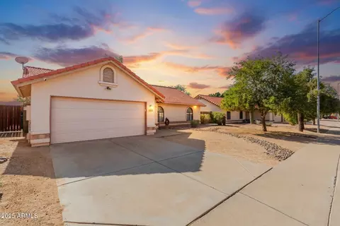 5819 Ellis St, Mesa, AZ 85205