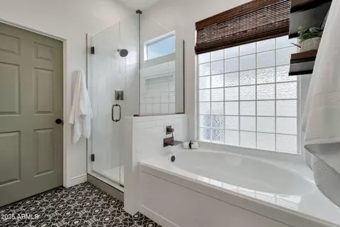 Bath - 9705 E Idaho Ave, Mesa, AZ 85209 photo 3 of 4