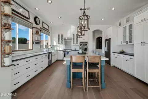 9705 E Idaho Ave, Mesa, AZ 85209