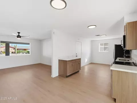 Living - 1428 S Palo Verde Dr, Apache Junction, AZ 85120 photo 1 of 7