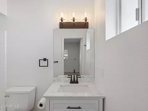 Bath - 1428 S Palo Verde Dr, Apache Junction, AZ 85120 photo 1 of 4
