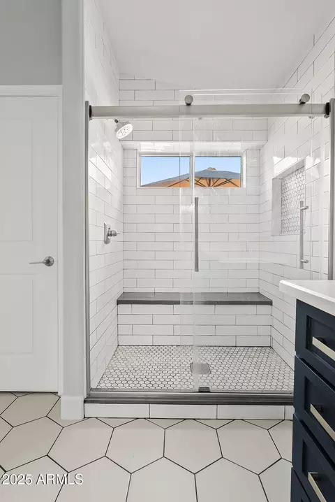 Bath - 21808 N 48th Pl, Phoenix, AZ 85054 photo 3 of 4
