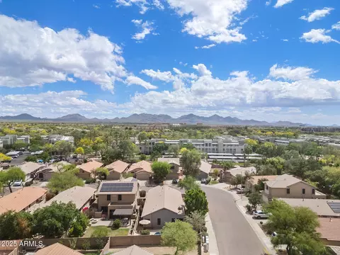 View/Area - 21808 N 48th Pl, Phoenix, AZ 85054 photo 2 of 3