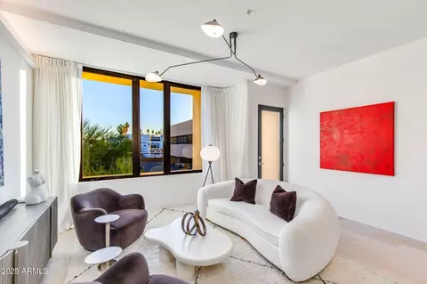Living - 312 E Windsor Ave #13, Phoenix, AZ 85004 photo 1 of 1