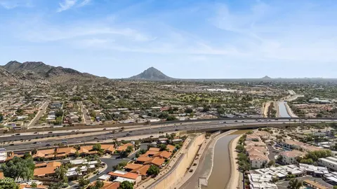 View/Area - 1643 E Borghese Pl, Phoenix, AZ 85016 photo 2 of 3