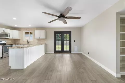 17 S Cholla St, Gilbert, AZ 85233 photo 8