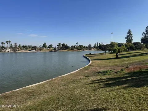 View/Area - 1019 E Watson Dr, Tempe, AZ 85283 photo 5 of 5
