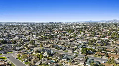 View/Area - 1019 E Watson Dr, Tempe, AZ 85283 photo 3 of 5