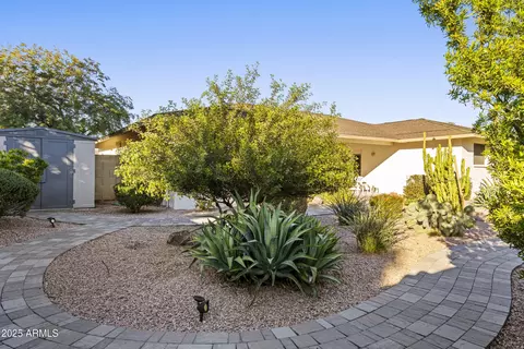 Exterior - 1019 E Watson Dr, Tempe, AZ 85283 photo 4 of 8