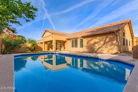 Exterior - 3871 E Pinon Ct, Gilbert, AZ 85234 photo 6 of 9