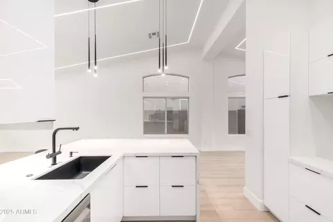 Kitchen - 3871 E Pinon Ct, Gilbert, AZ 85234 photo 6 of 6