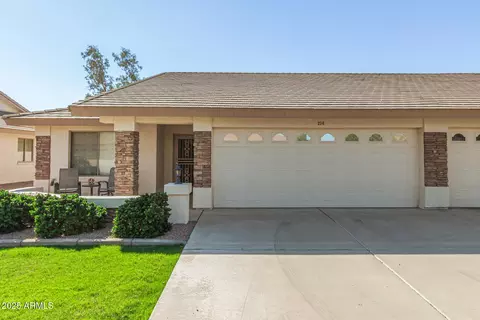 11250 E Kilarea Ave #214, Mesa, AZ 85209