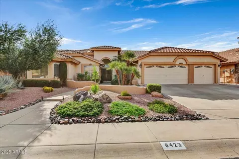 8423 W Behrend Dr, Peoria, AZ 85382