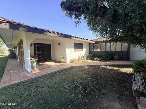 9427 S 51st Ave, Laveen, AZ 85339