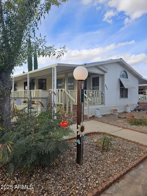 698 S Deer Creek Ln, Sierra Vista, AZ 85635