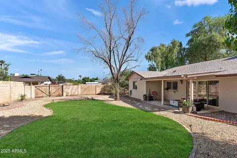 Exterior - 4320 E Hearn Rd, Phoenix, AZ 85032 photo 2 of 10