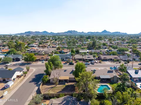 View/Area - 4320 E Hearn Rd, Phoenix, AZ 85032 photo 2 of 3