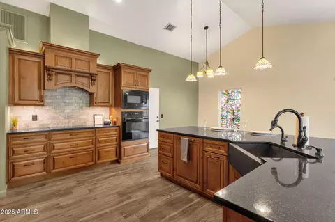 Kitchen - 4560 E Sunrise Dr, Phoenix, AZ 85044 photo 2 of 5