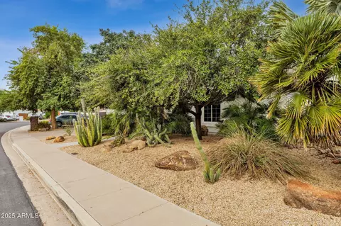 Exterior - 4560 E Sunrise Dr, Phoenix, AZ 85044 photo 9 of 9