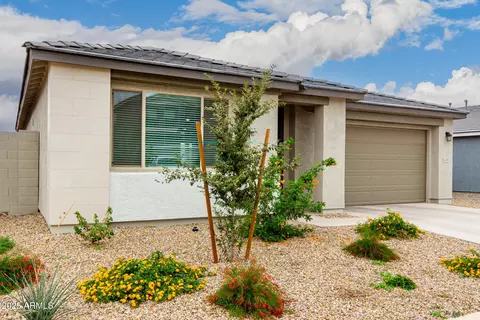 4301 E Bradford Ave, San Tan Valley, AZ 85143