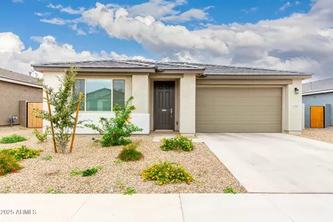 4301 E Bradford Ave, San Tan Valley, AZ 85143