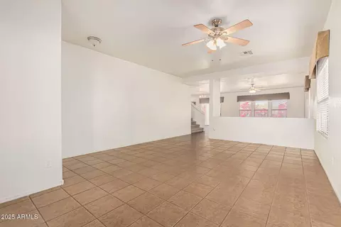 Living - 1096 E Parkview Ct, Gilbert, AZ 85295 photo 7 of 10