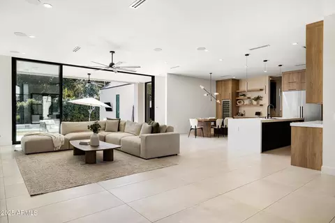 Living - 3721 E Piccadilly Rd, Phoenix, AZ 85018 photo 1 of 3
