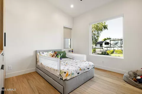 Bedroom - 3721 E Piccadilly Rd, Phoenix, AZ 85018 photo 4 of 4