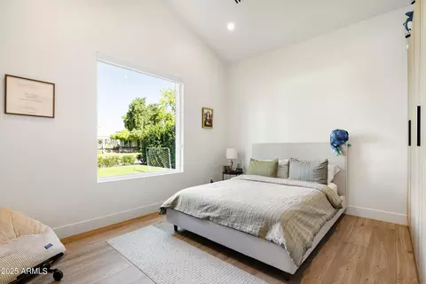 Bedroom - 3721 E Piccadilly Rd, Phoenix, AZ 85018 photo 3 of 4