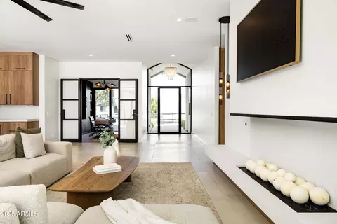 Other - 3721 E Piccadilly Rd, Phoenix, AZ 85018 photo 2 of 17