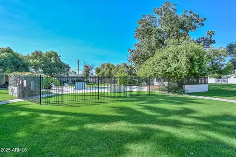 Exterior - 3505 E Campbell Ave #6, Phoenix, AZ 85018 photo 3 of 7