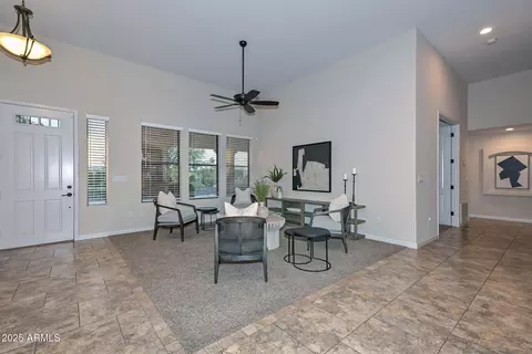 Entry Way - 4208 E Sandra Ter, Phoenix, AZ 85032 photo 4 of 4