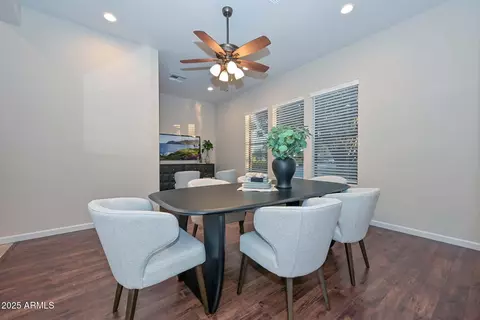 Dining - 4208 E Sandra Ter, Phoenix, AZ 85032 photo 4 of 4