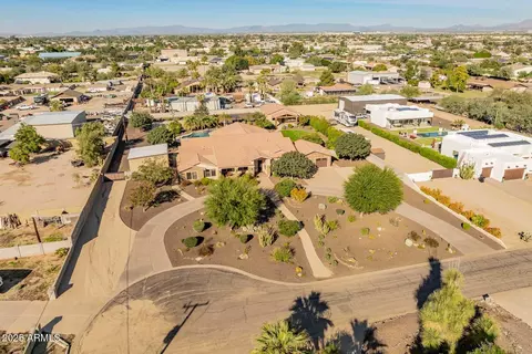View/Area - 4208 E Sandra Ter, Phoenix, AZ 85032 photo 2 of 16